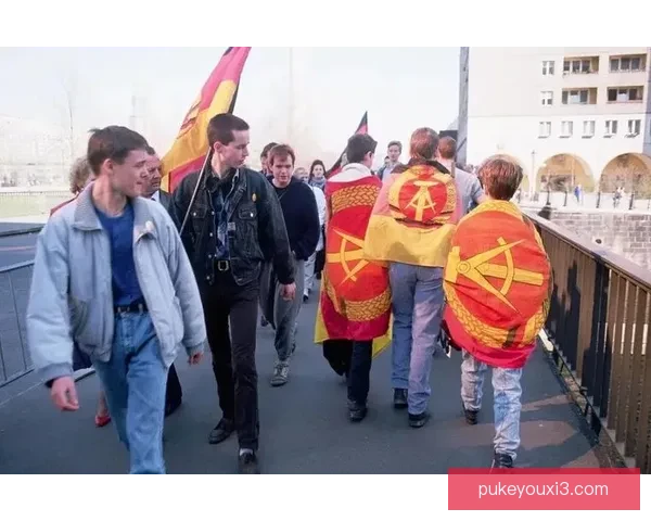 以中央德国90至94年开姆尼茨为中心探讨东德改革与转型时期的社会变迁